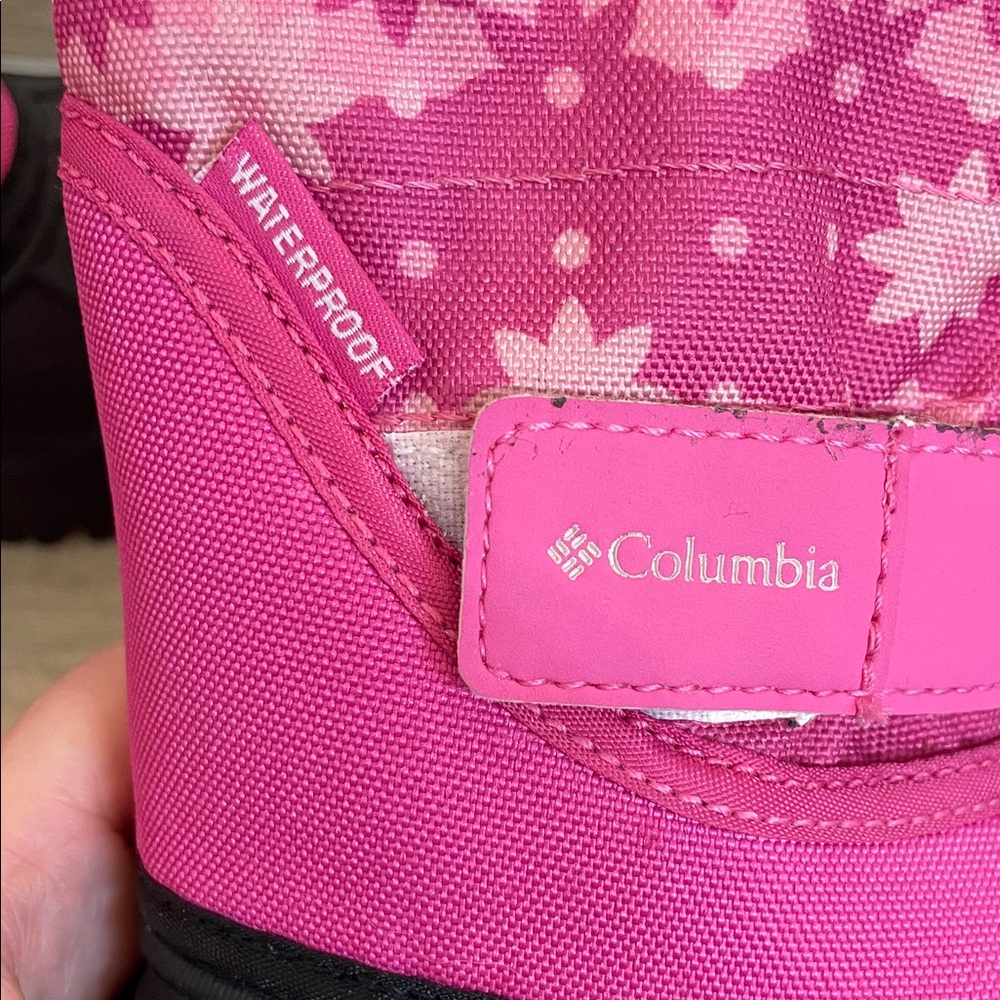 COLUMBIA UEC Girls' Pink Snow Boots Waterproof Black Rubber Sole Size 4 - Picture 7 of 11